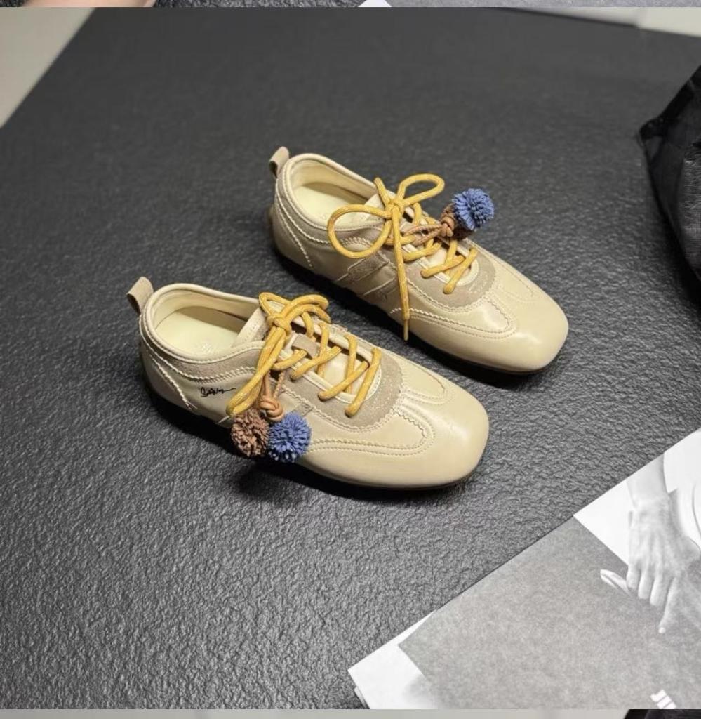 Inner height-increasing soft-soled German training shoes for women's 2025 autumn new versatile leisure sports lightweight lace-up leather Forrest 