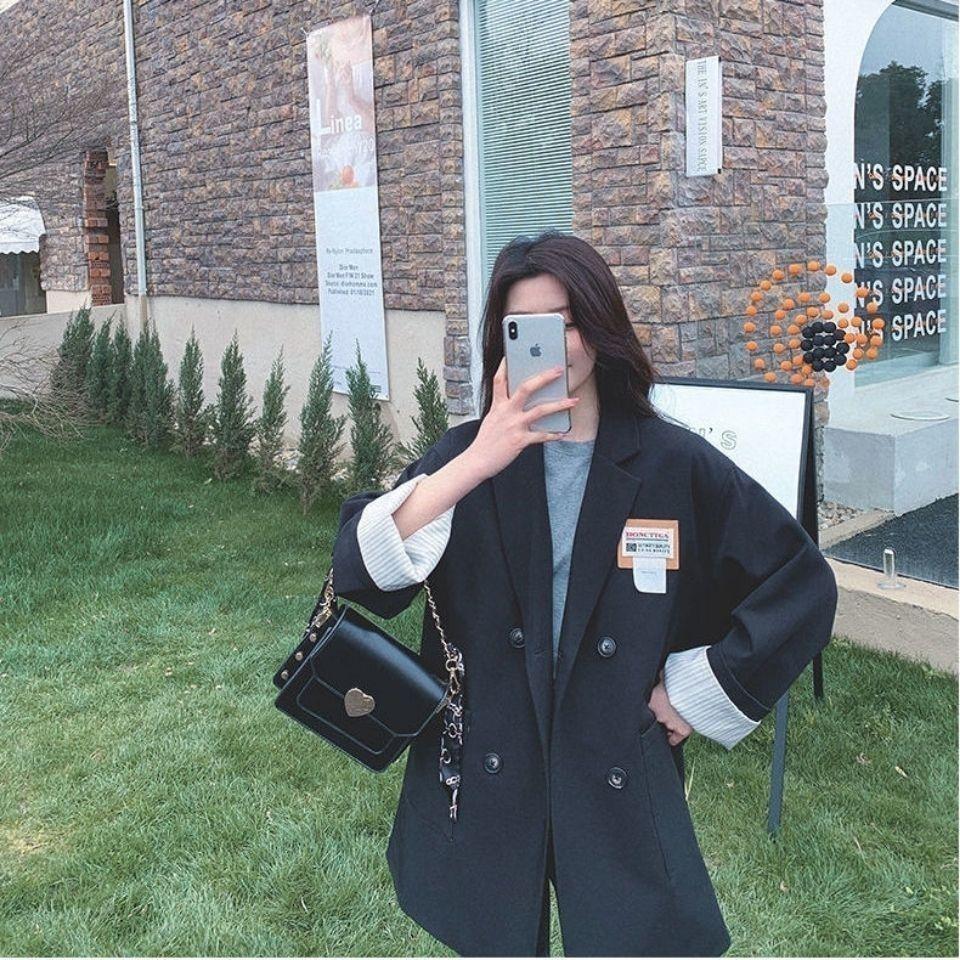 Elevate Your Style with This Loose Fit Blazer Jacket, Perfect for The Fashion-Savvy Women