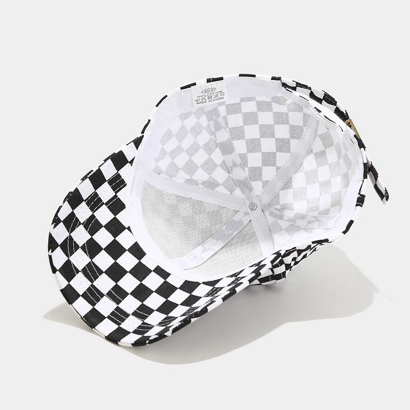 Fashion Hat New Creative Checkerboard Baseball Cap Men's and Women's Trend Casual Outdoor Sunscreen Visor Cap Curved Edge Cap