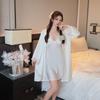 2025 Elegant Satin Camisole Pyjamasset för Kvinnor med BH-kupor – Is-Siden, Tvådelat Mysplagg