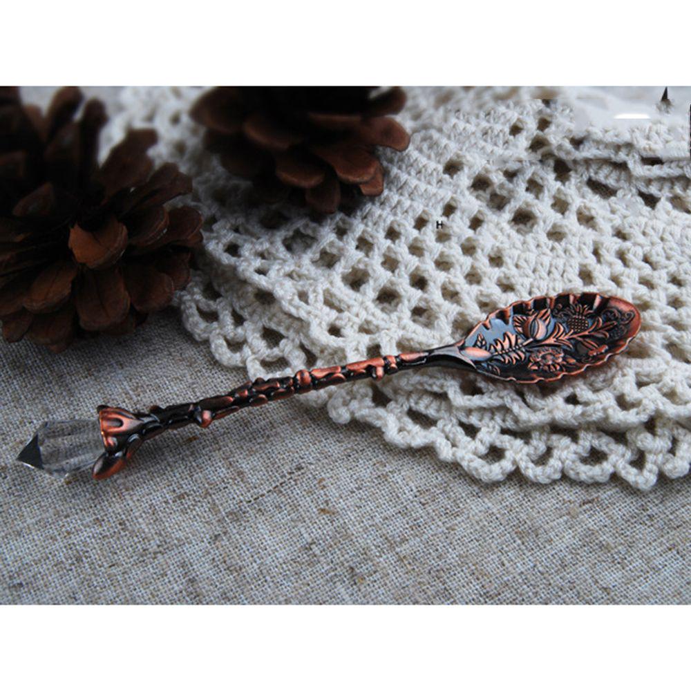 1 pz Cucchiaino da caffè vintage Cucchiaino da tè con fiore intagliato Cristallo Cucchiaio da latte Cucchiaio da gelato zucchero torta Accessori da cucina