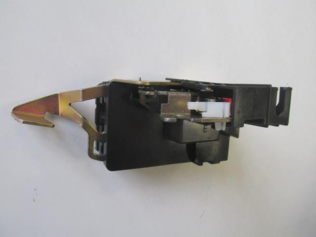 For Citroen Jumper 1998 2001 Front Door Lock Right 9136.A7