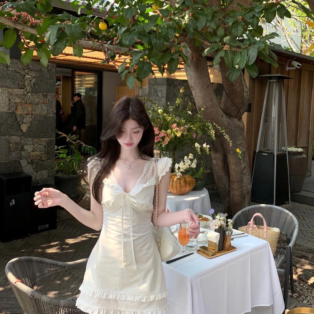 French Ruffle Edge Small Flying Sleeves White Suspender Dress Women's Summer Temperament Looks Thin First Love Sweet Little White Dress