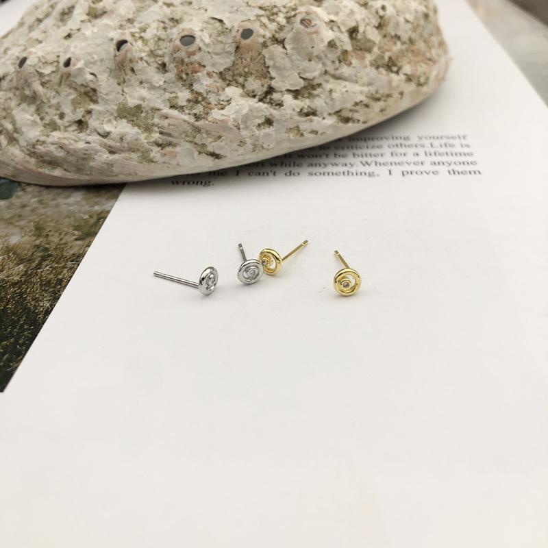 Korean Version Of Fashion Temperament Eye Diamond Earrings Cute Stud Earrings For Women Premium Durable Quality