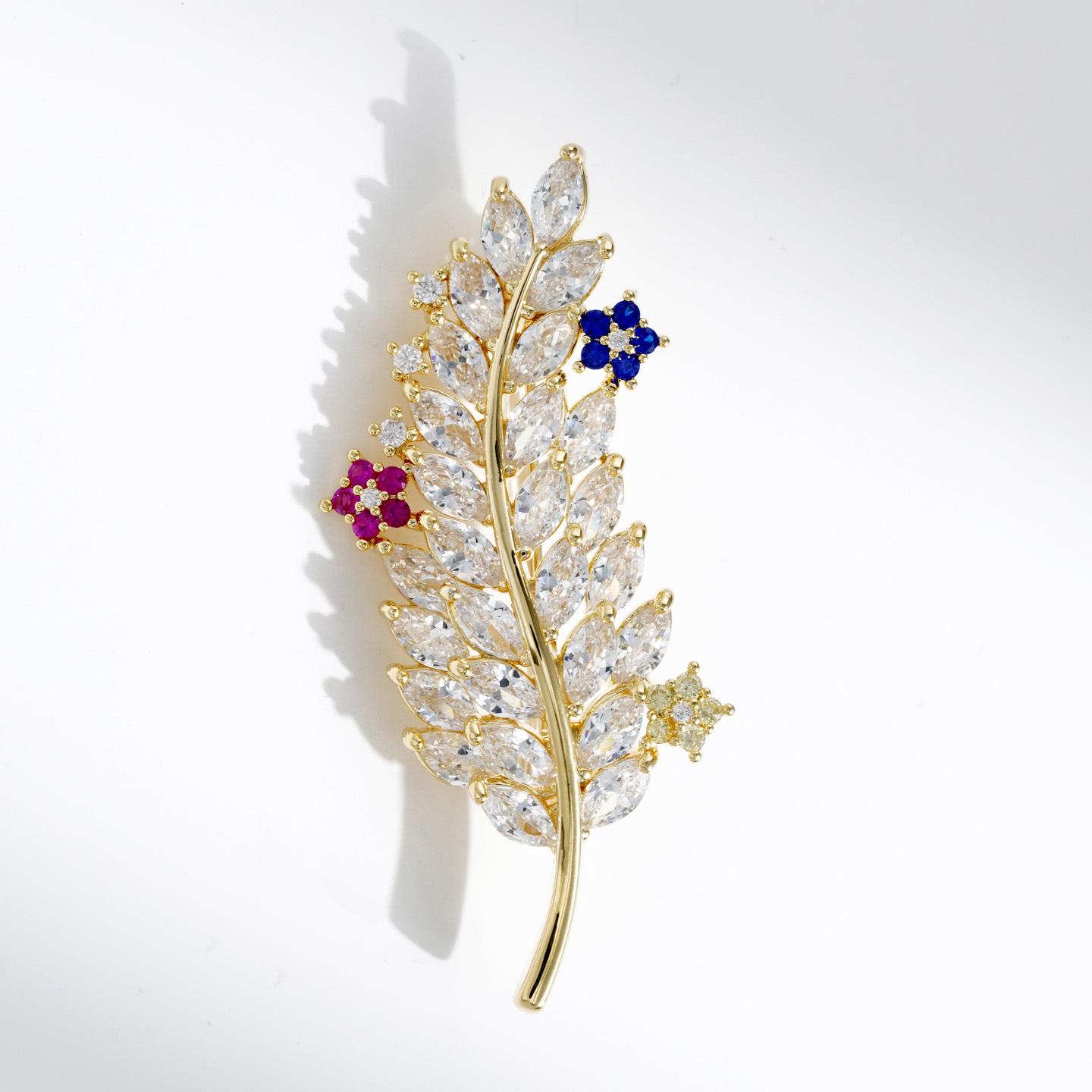 Bo Xin Yun Light Luxury Women s Leaf Brooch with Copper and Zircon