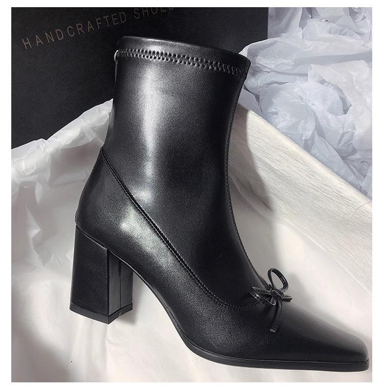 

2024 осень и зима новые квадратные ботильоны с толстым каблуком и бантом корейские маленькие ботильоны эластичные тонкие ботинки белые модные короткие ботинки женские 35 чёрный