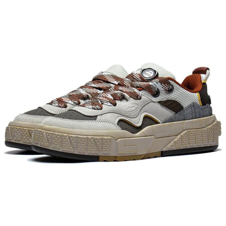 Li Ning 001 UNBLOCK Comfortable Slip Resistant Abrasion Resistant Low Top Skateboard Shoes Men's Taupe AGCT095-4