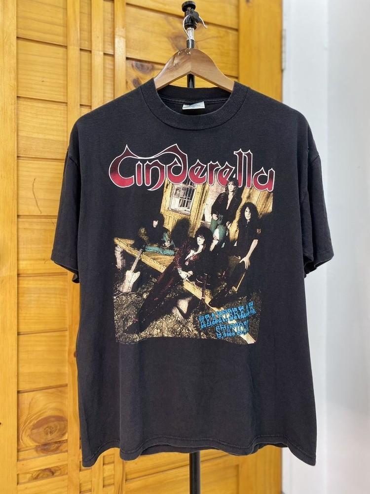 Vintage Cinderella Tour 90039s Black Short Sleeve Unisex Tshirt Reprint KH11810