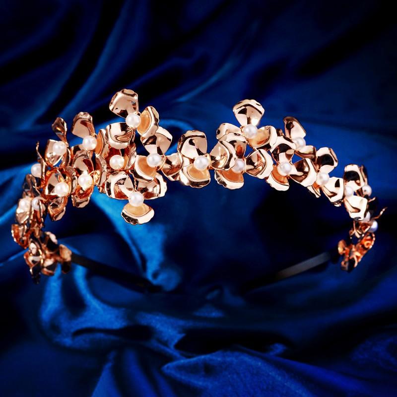 French Retro Gold Flower Headband Hand-knitted Metal Petals Pearl Hair Accessories Bride Wedding Photo Headwear