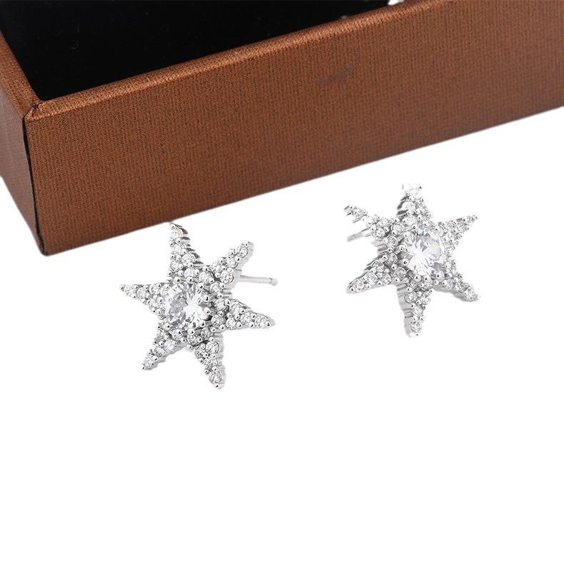 Korean Style Five Pointed Star Earrings Shining with Stars Cute Young Woman's Temperament Haoshi Earrings
