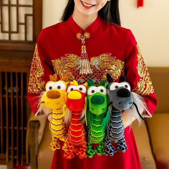 Chinesischer Drache Plüschpuppe Klarer Schuppenaufdruck Stehend Niedlich Frühlingsfest 2024 Jahr des Drachen Tierkreiszeichen Drache Tier Plüschtier
