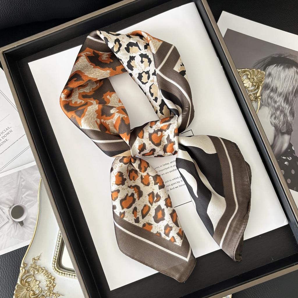 Luxury  Leopard Print Square Scarf Women'S Imitation Silk Scarf Casual Versatile Decoration Small Neck Scarf 70Cmx70Cm