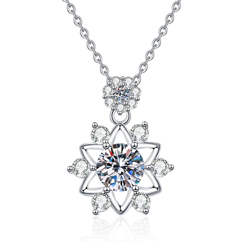 Exquisite Women s 925 Sterling Silver Hexagram Pendant Necklace with Full Diamond Inlay - Perfect Gift for Girlfriend 1 Carat High Carbon Stone