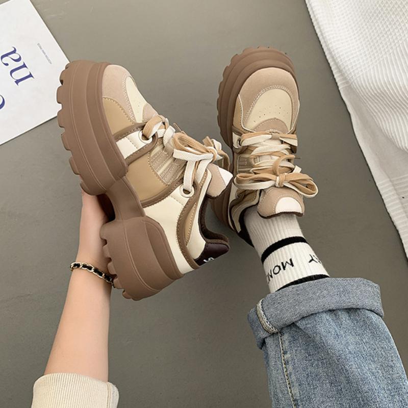 Популярная спортивная обувь весна-осень 2024 года — фото 6