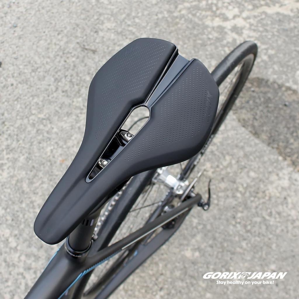 GORIX Korte Racefiets Zadel Stijlvol Zwart voor Crossfietsen en MTB Zadel, Fiets, Waterdicht, Geperforeerd, Lichtgewicht, Schokabsorberend, (VENTURE 10)