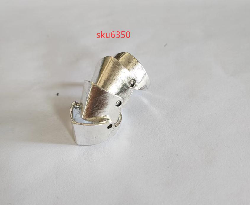 Domineering Dragon Skull Ring: Men's Fashion Jewelry with Bendable 8-Ring Joint Design