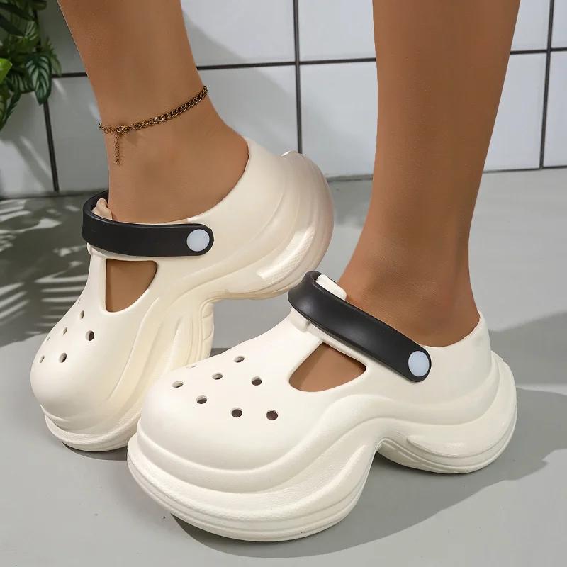 Fashion 2025 New Women's Outdoor Fashionable Slip-On Sandals Anti-Slip Indoor-Outdoor Clog Shoes Comfortable EVA Material