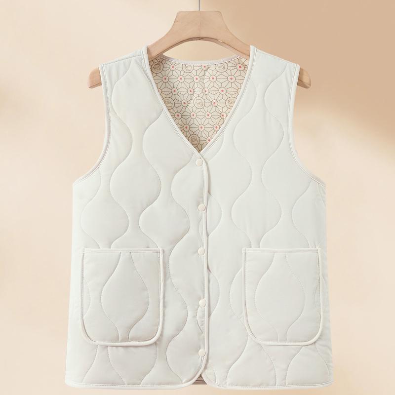 Women's Thickened Cape Vest for Autumn/Winter 2025 - Stylish and Warm for Middle-Aged and Elderly