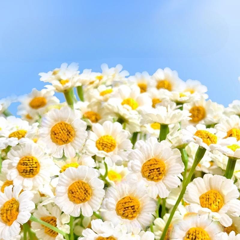 Realistic Chamomile Bouquets, Small Daisies, Artificial Flowers for Living Room and Dining Table Decoration