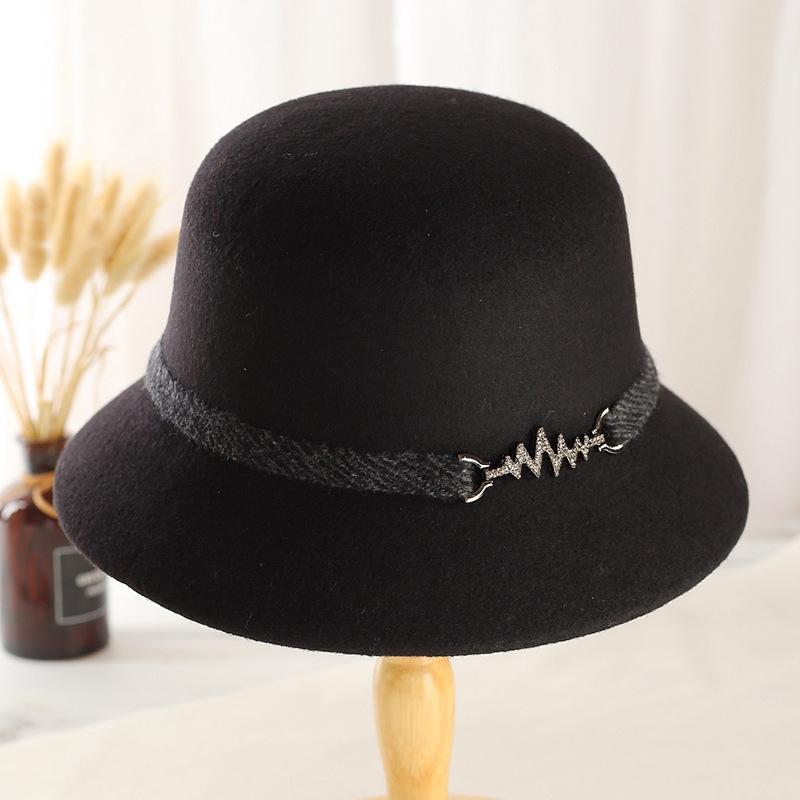 New button noble hat women's British retro dome basin hat autumn and winter short brim old wool top hat