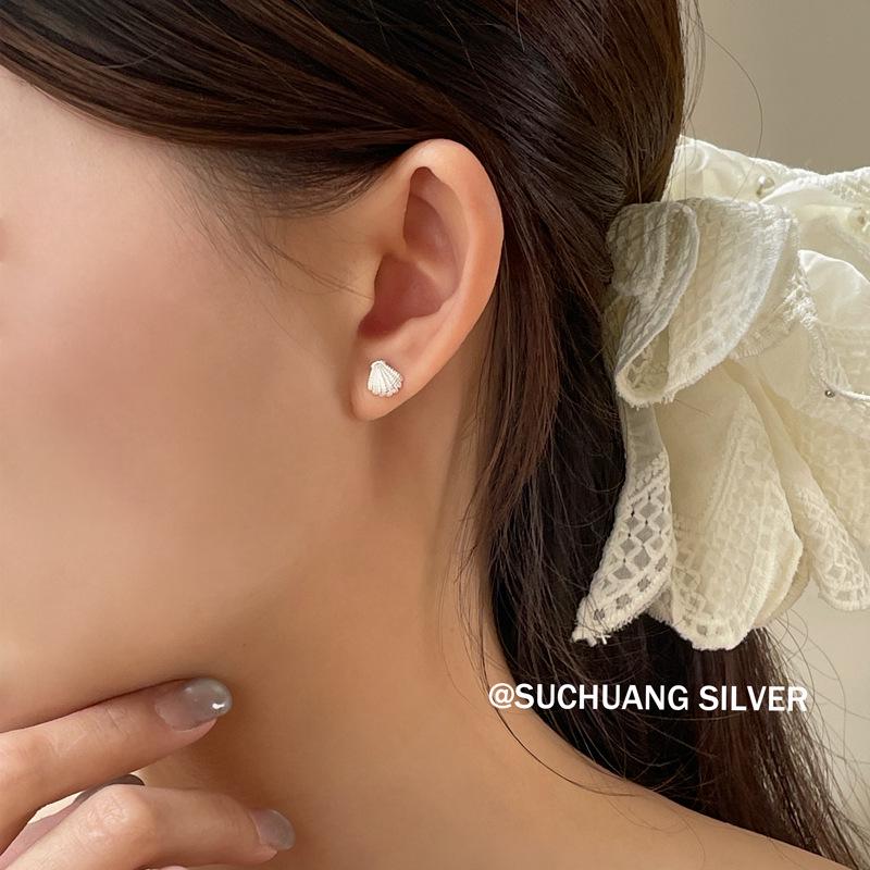 Su Chuang S925 Sterling Silver Shell Stud Earrings for Women – Niche Design, High-End, Cool Style Earrings