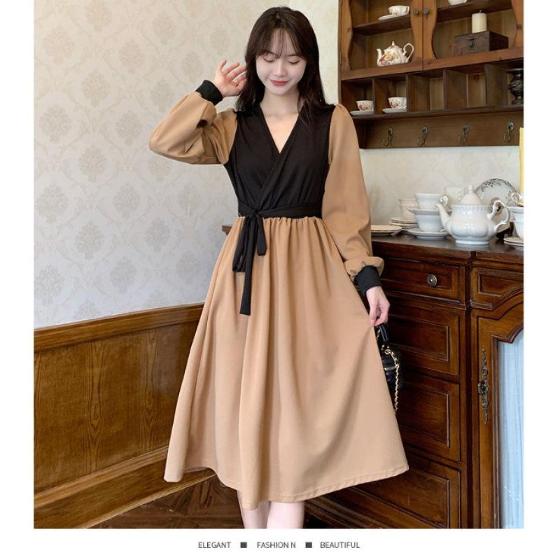 

Autumn new Korean version temperament waist thin dress retro V-neck splicing fake two-piece medium and long dress 2XL