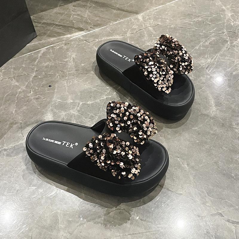 Plateau-Slipper Frühling und Sommer neue Mode Damenschuhe vielseitige Ein-Riemen-Sandalen weiche Sohle Strand-Slipper kühl