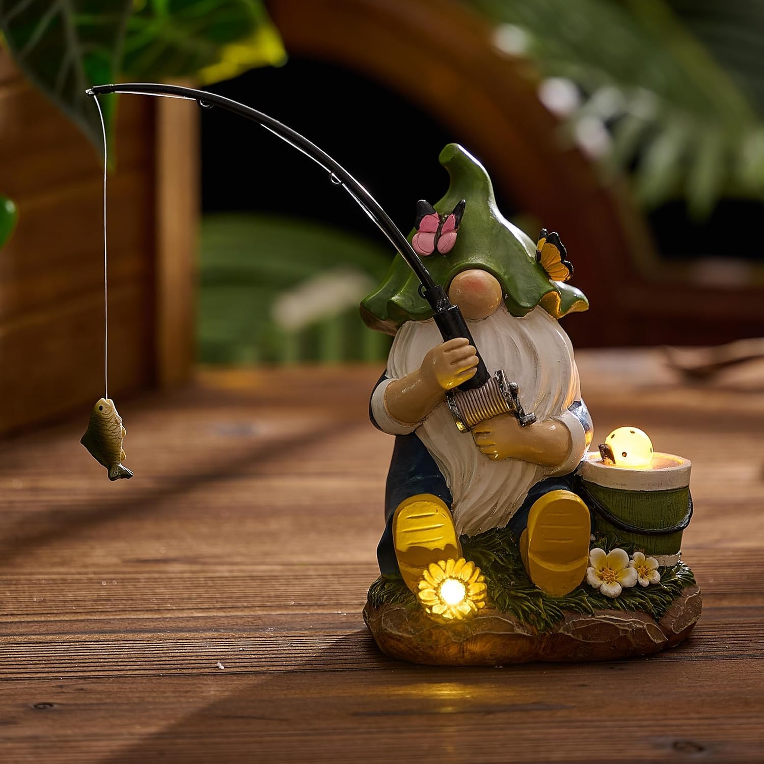 

Valery Madelyn Gardening Earth Fairy Solar Garden Outdoor JP Figurine, Fishing, Light, Light, EG1305-0057