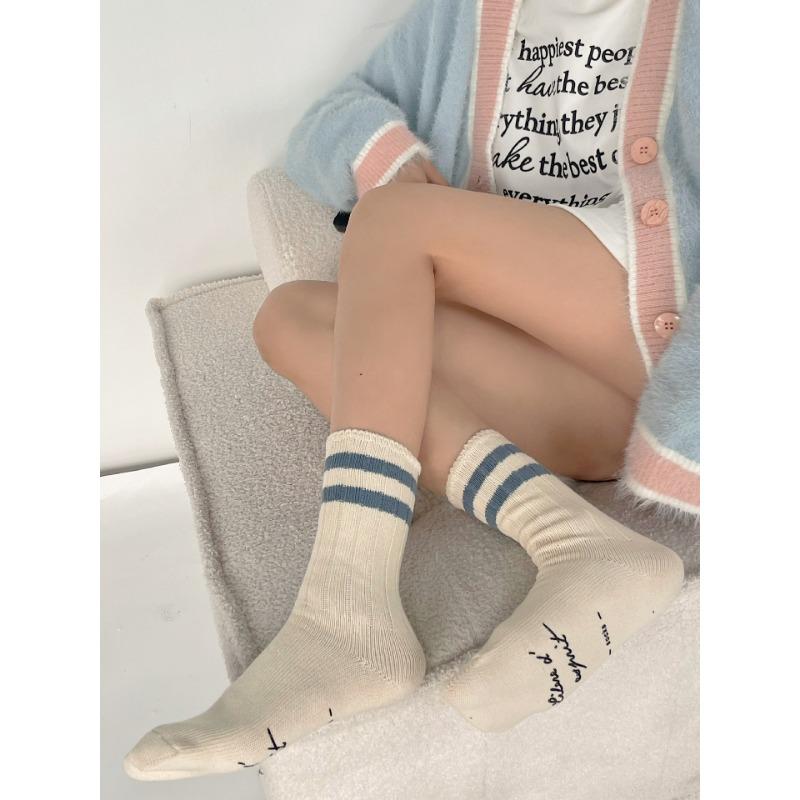 

Модные и Ретро махровые носки, Полосатые гольфы до середины икры с двумя полосками, Универсальные и Стройнящие, Носки с принтом на подошвах, Противоскользящие для женщин 1 pair синий