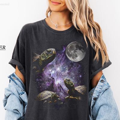 Meeresschildkröte Galaxie Mond Übergroßes Used-Shirt, Ozeantier Weltraum Grafik-T-Shirt, Kosmisches Meeresleben Y2K Retro 90er Ästhetik