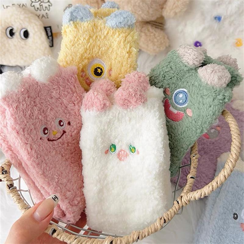 Cute Coral Fleece Socks Women'S Fleece Cotton Socks Thicken Home Sleep Warm Wool Floor Socks Winter