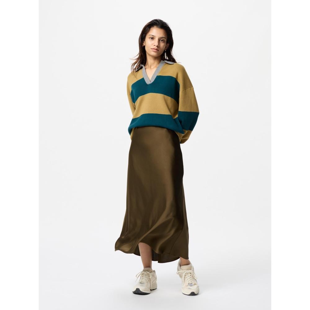 

Uniqlo Юбка из атласа Длина юбки 78 82 см Короткая длина 36 BROWN/WOMEN S