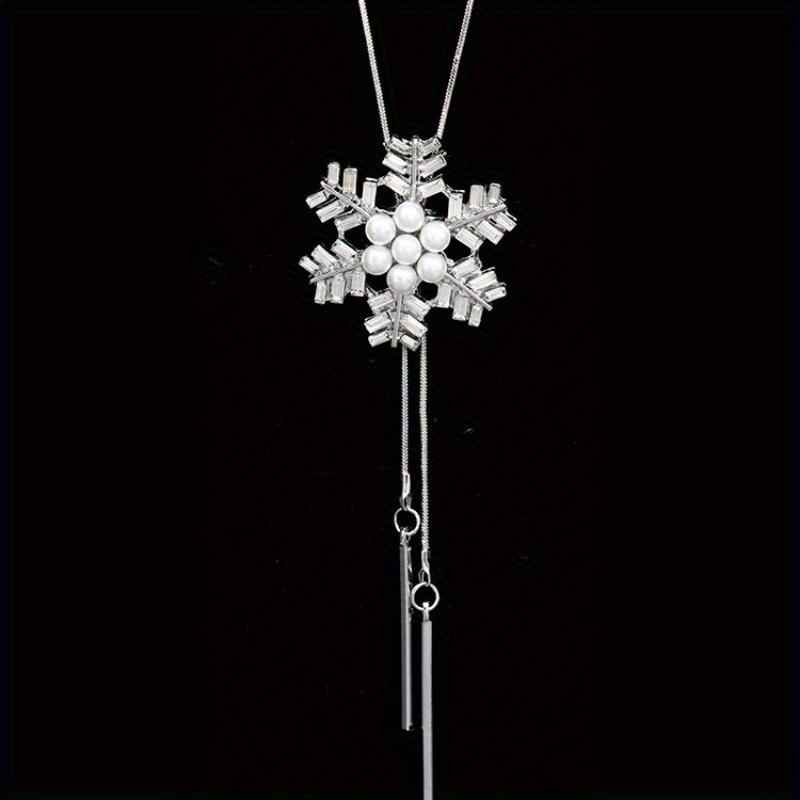 Fashion Women's Elegant Charm Necklace Snowflake Shaped Rhinestones Inlay Faux Pearls Pendant Dangle Long Necklace Adjustable Tassel Sweater Chain