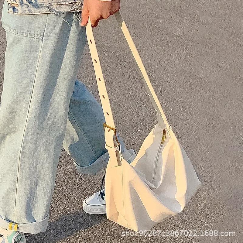 Spring and Summer New Tote College Students Commute To Class Large Capacity Wide Shoulder Strap Soft Leather Portable Messenger Bag Casual