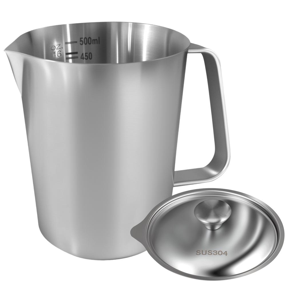 Stainless Steel Milk Coffee Graduated Measuring Cup Latte Art Measuring Cup with Lid Suitable for Home Use and Coffee Shops
