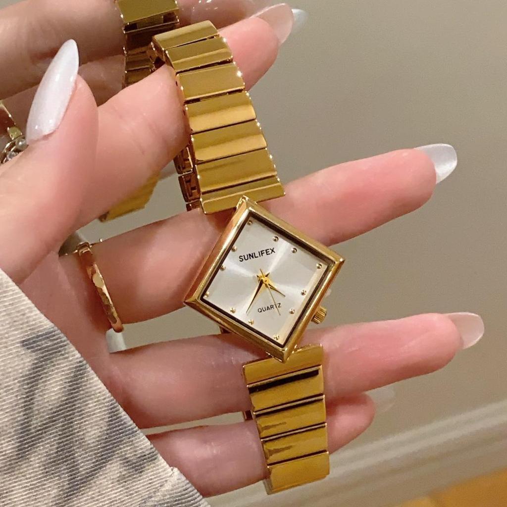 SUNLIFEX Damen Unregelmäßige Diamantförmige Goldene Edelstahl Quarz Uhr mit Bambus Gliederarmband