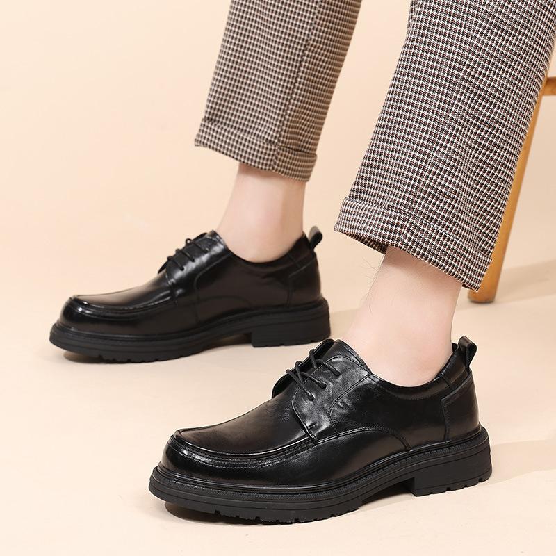 The first layer of cowhide men's shoes is pedal new casual loafers business dress British leather shoes men's high-end leather