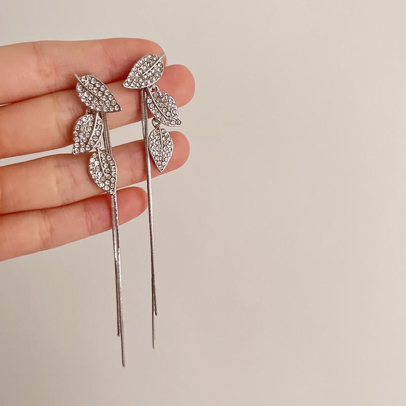 S925 Silver Leaf Tassel Earrings with Shiny Diamonds Electroplate