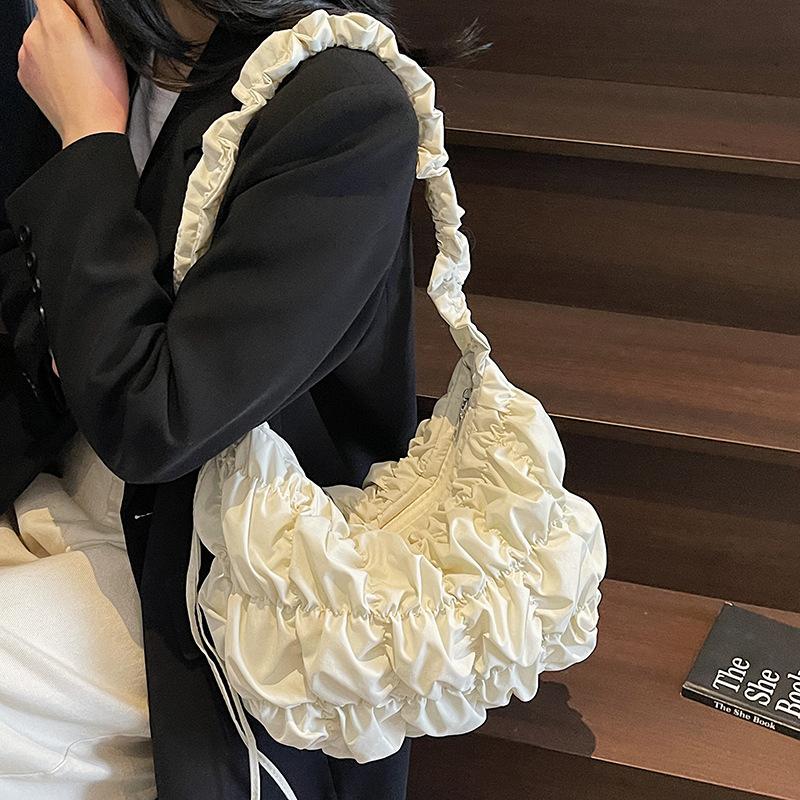 Fashion Personality Design Sense Folded Tote Bag Women's Leisure Lazy Wind Commuter Large Capacity Messenger Bag