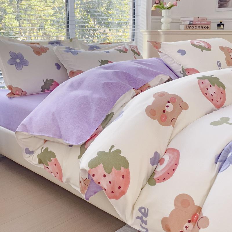 

Зимове простирадло з чотирьох предметів. Маленьке простирадло з щіткою з чистої бавовни. Підодіяльник. Постільна білизна. Мультфільм. 1.8m four-piece set