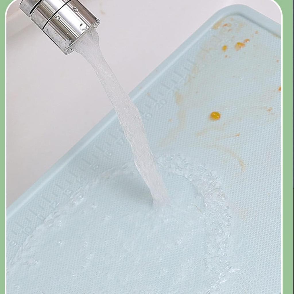 Kitchen Plastic Cutting Board, Reusable Plastic Utility Cutting Board Multifunctional Portable Fruit Chopping Board with Hanging Hole for
