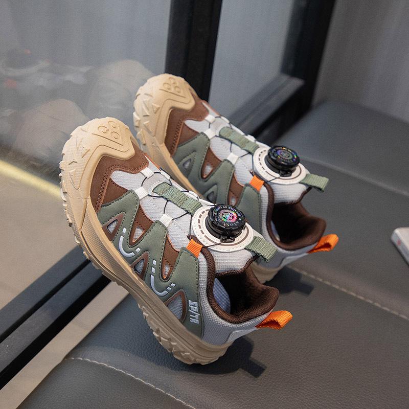 Rotating button fashionable personalized sports shoes spring and autumn new boys and girls shoes design sense high value casual shoes