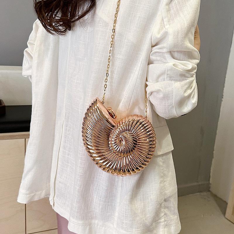 Exquisite small fresh personalized conch pvc plaid women's chain small square bag 24 summer new shoulder messenger bag
