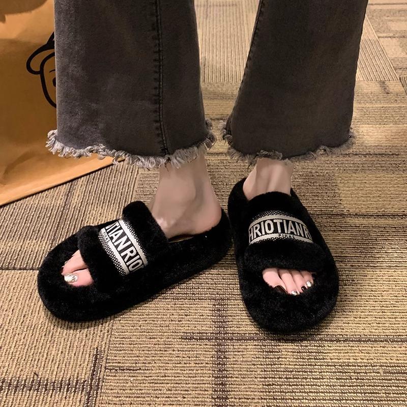 Mao Mao slippers women's outer wear 2025 new autumn and winter high-end fashion light luxury thick-bottomed autumn and winter plush slipp