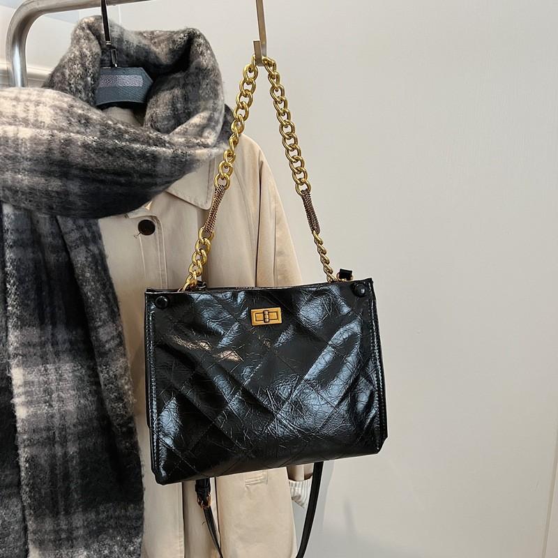 IELGY Diamond Chain Large Capacity Retro Tote Bag