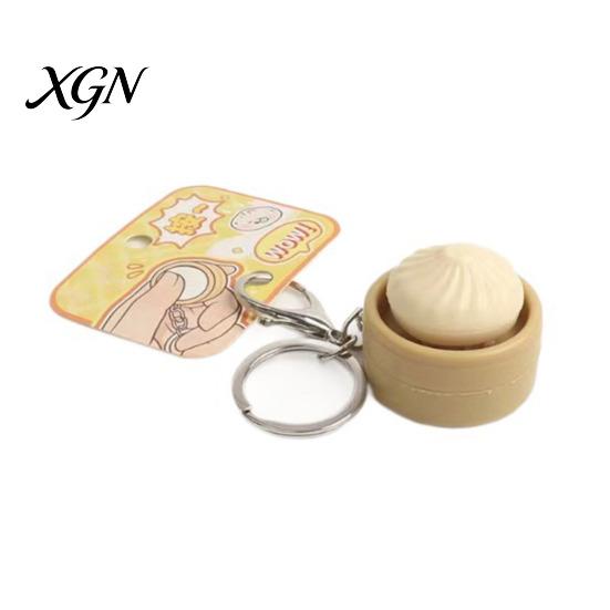 Decompress Keychain Steamed Bun Squeeze Toy with Sound Cute PVC Fidget Simulated for Stress Relief Portable Decompression Gadget Kids Adults