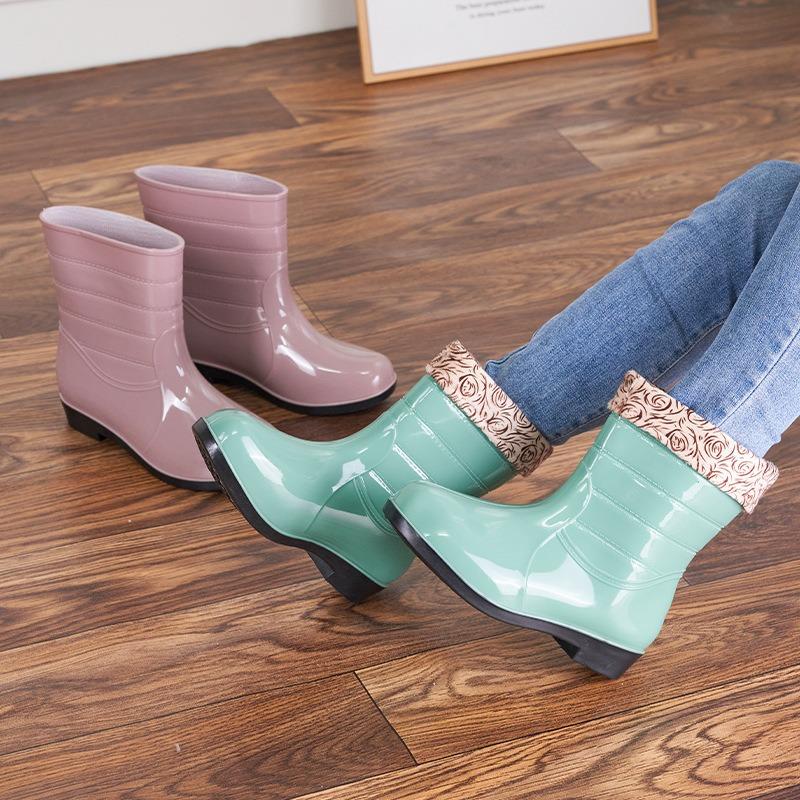 Short Rain Shoes Women Wear Non-slip and Wear-resistant Water Shoes Comfortable Waterproof and Velvet Pvc Labor Insurance Medium Rain Boots