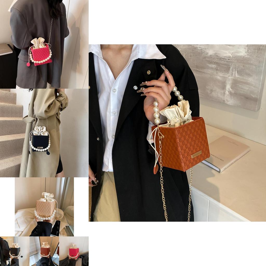 Trendy Black Casual Chain Shoulder Bag For Women 2024 Stylish Simple Square Design