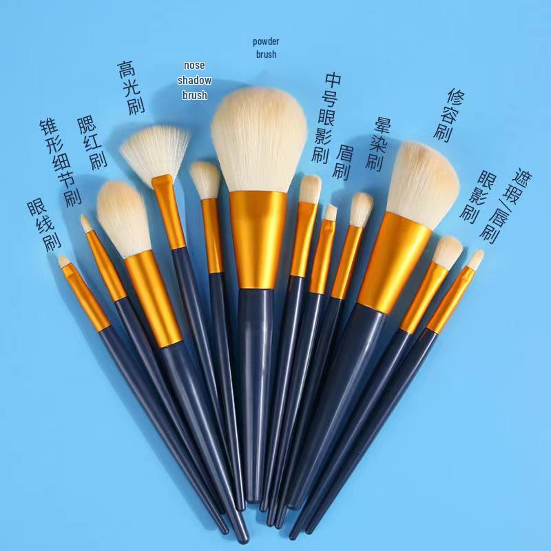 

Набор профессиональных кистей для макияжа Ermu, 12 штук: Кисти для теней, румян, хайлайтера и рассыпчатой пудры.