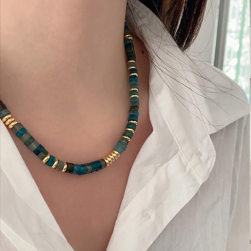 High-End Women's Chinese Style Lapis Lazuli Clavicle Necklace - Retro Guochao Natural Stone Choker